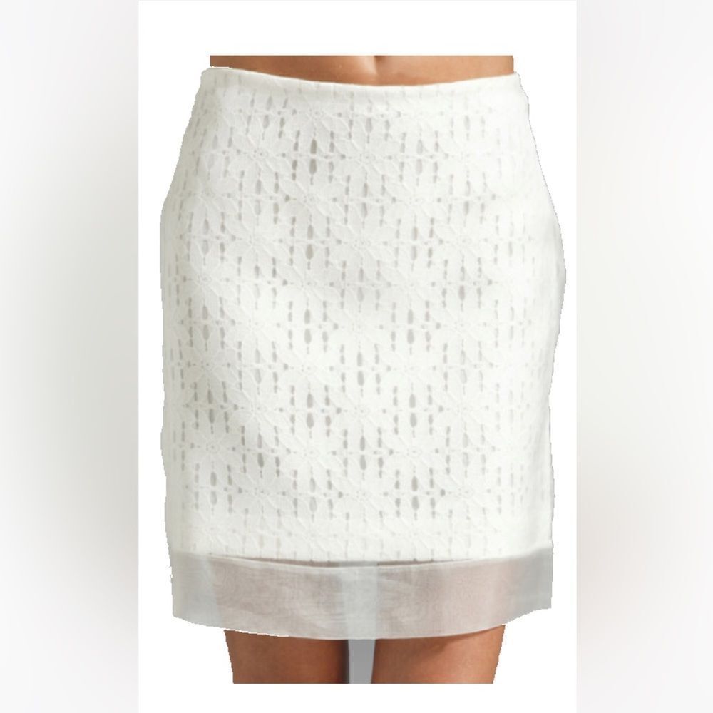 💙 EUC Tibi White Skirt with Overlay and Daisy Eyelet